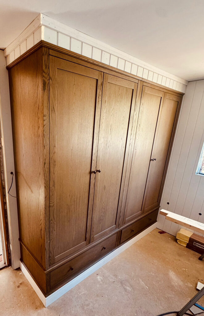 wardrobe